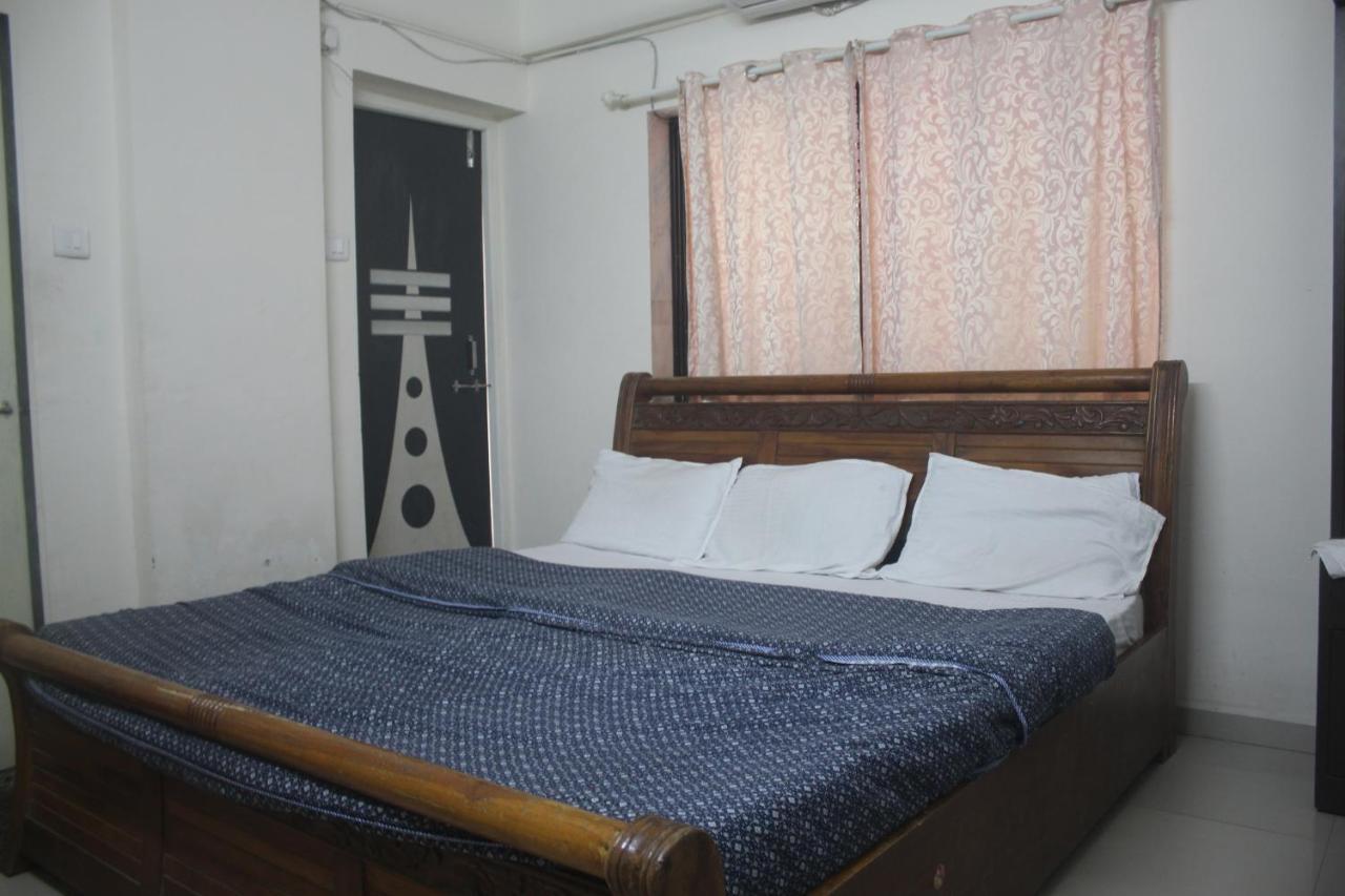Le Pension Daman Exterior photo
